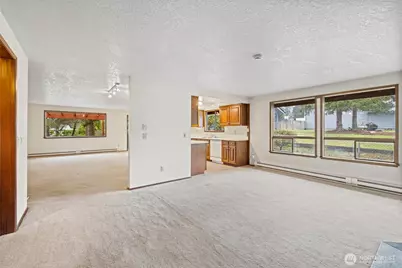 210 E Hawthorne Place, Port Angeles, WA 98362 - Photo 12