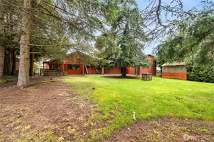 210 E Hawthorne Pl, Port Angeles, WA 98362 - Photo 36