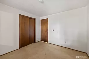 210 E Hawthorne Pl, Port Angeles, WA 98362 - Photo 22