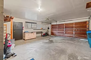 210 E Hawthorne Pl, Port Angeles, WA 98362 - Photo 26