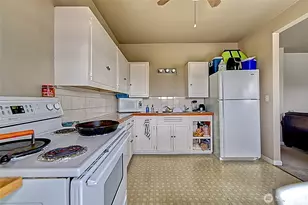 1018 Wall Street SE, Everett, WA 98201 - Photo 10