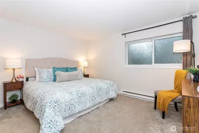 12040 100th Avenue NE #J102, Kirkland, WA 98034 - Photo 10