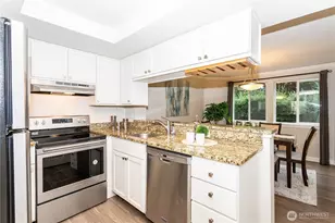 12040 100th Ave NE, Kirkland, WA 98034 - Photo 8