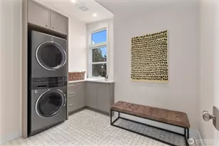 1427 Woodrow Pl E, Seattle, WA 98112 - Photo 14