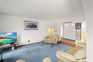 15401 Meridian Ave N, Shoreline, WA 98133 - Photo 10