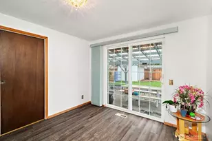 15401 Meridian Ave N, Shoreline, WA 98133 - Photo 14