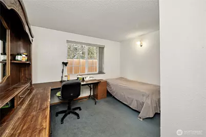 15401 Meridian Avenue N, Shoreline, WA 98133 - Photo 18