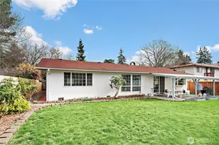 15401 Meridian Ave N, Shoreline, WA 98133 - Photo 4