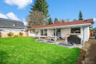 15401 Meridian Ave N, Shoreline, WA 98133 - Photo 6