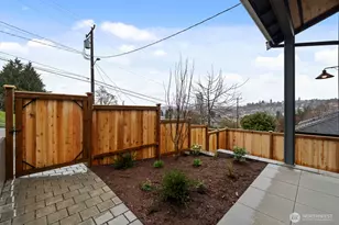 2213 W Bertona St, Seattle, WA 98199 - Photo 30