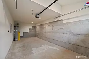 2213 W Bertona St, Seattle, WA 98199 - Photo 14