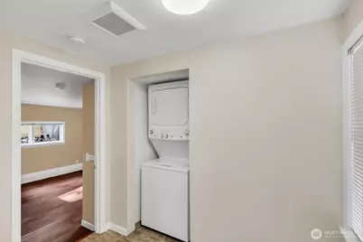 13722 Interlake Avenue N, Seattle, WA 98133 - Photo 16