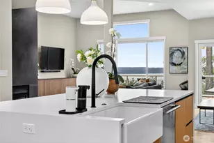 12235 15th Ave SW, Burien, WA 98146 - Photo 4