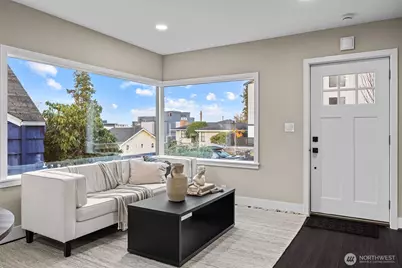 4725 37th Avenue SW, Seattle, WA 98126 - Photo 4