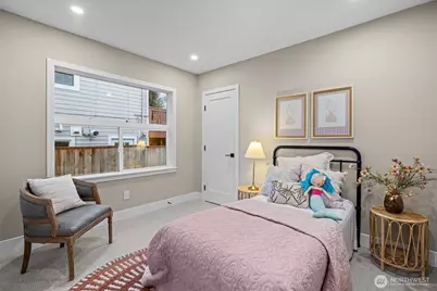 4725 37th Avenue SW, Seattle, WA 98126 - Photo 16