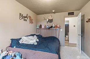 220 Songbird Ln, Longview, WA 98632 - Photo 18