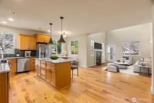 6551 36th Ln SE, Lacey, WA 98503 - Photo 4