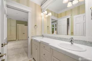 22025 NE 82nd Pl, Redmond, WA 98053 - Photo 18