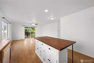 1225 Hemlock Pl, Mount Vernon, WA 98273 - Photo 10