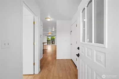 1225 Hemlock Place, Mount Vernon, WA 98273 - Photo 2