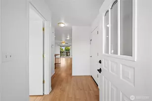 1225 Hemlock Pl, Mount Vernon, WA 98273 - Photo 2