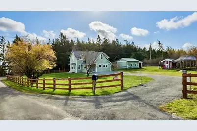 3196 Hawks Prairie Road, Oak Harbor, WA 98277 - Photo 2