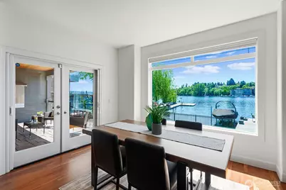 8696 Island Drive S, Seattle, WA 98118 - Photo 14