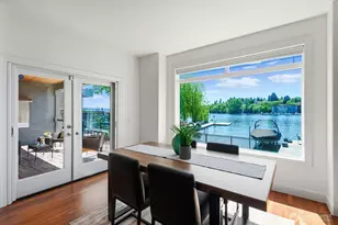 8696 Island Dr S, Seattle, WA 98118 - Photo 14