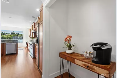 8696 Island Drive S, Seattle, WA 98118 - Photo 16