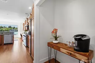 8696 Island Dr S, Seattle, WA 98118 - Photo 16