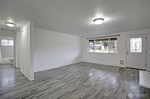 11907 47th Dr NE, Marysville, WA 98271 - Photo 6