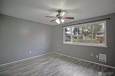 11907 47th Drive NE, Marysville, WA 98271 - Photo 18