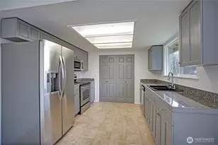 11907 47th Dr NE, Marysville, WA 98271 - Photo 12