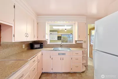 111 R Street SE, Auburn, WA 98002 - Photo 6