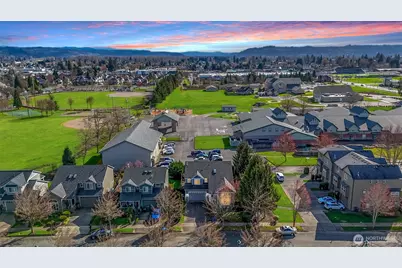 15120 Daffodil Street Ct E, Sumner, WA 98390 - Photo 2