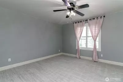 15120 Daffodil Street Ct E, Sumner, WA 98390 - Photo 28