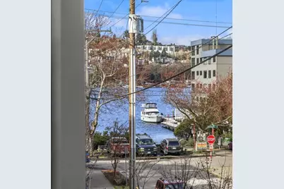 73 E Lynn St, Seattle, WA 98102 - Photo 18