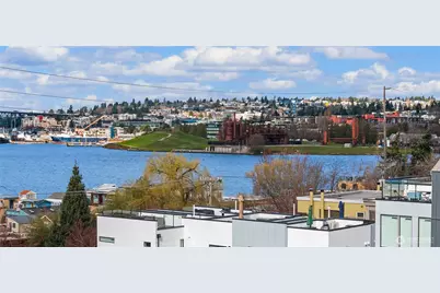 73 E Lynn St, Seattle, WA 98102 - Photo 1