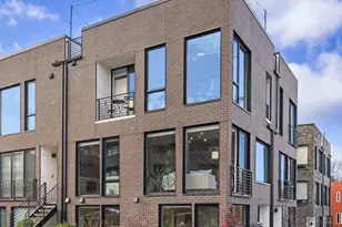 73 E Lynn St, Seattle, WA 98102 - Photo 2