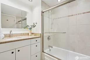 11640 100th Ave NE, Kirkland, WA 98034 - Photo 12