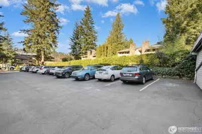 11640 100th Avenue NE #304, Kirkland, WA 98034 - Photo 18