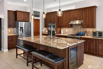 1132 121st Street E, Tacoma, WA 98445 - Photo 6