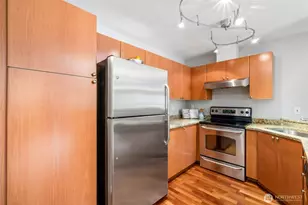 621 5th Ave N, Seattle, WA 98109 - Photo 12