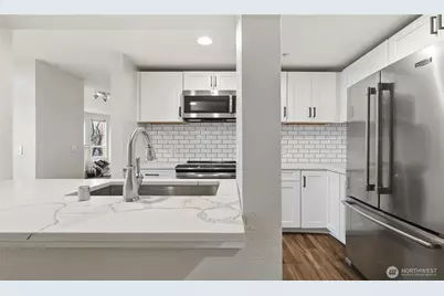 3028 Western Avenue #110, Seattle, WA 98121 - Photo 12