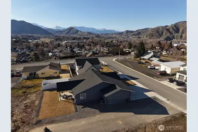 104 Freedom Hills, Cashmere, WA 98815 - Photo 2