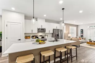 16111 36th Ave W, Lynnwood, WA 98087 - Photo 2