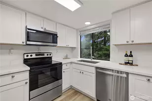 1112 S 23rd St, Renton, WA 98055 - Photo 8