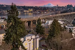 722 N 36th St, Seattle, WA 98103 - Photo 4