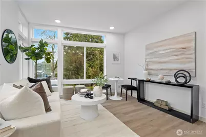 722 N 36th Street, Seattle, WA 98103 - Photo 8