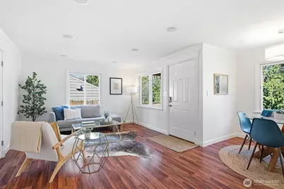 1049 S 112th Street, Seattle, WA 98168 - Photo 4